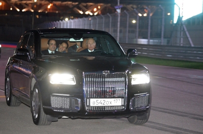 Лидер КНДР получил в подарок от Путина автомобиль Aurus. МИД Южной Кореи назвал это нарушением санкций ООН